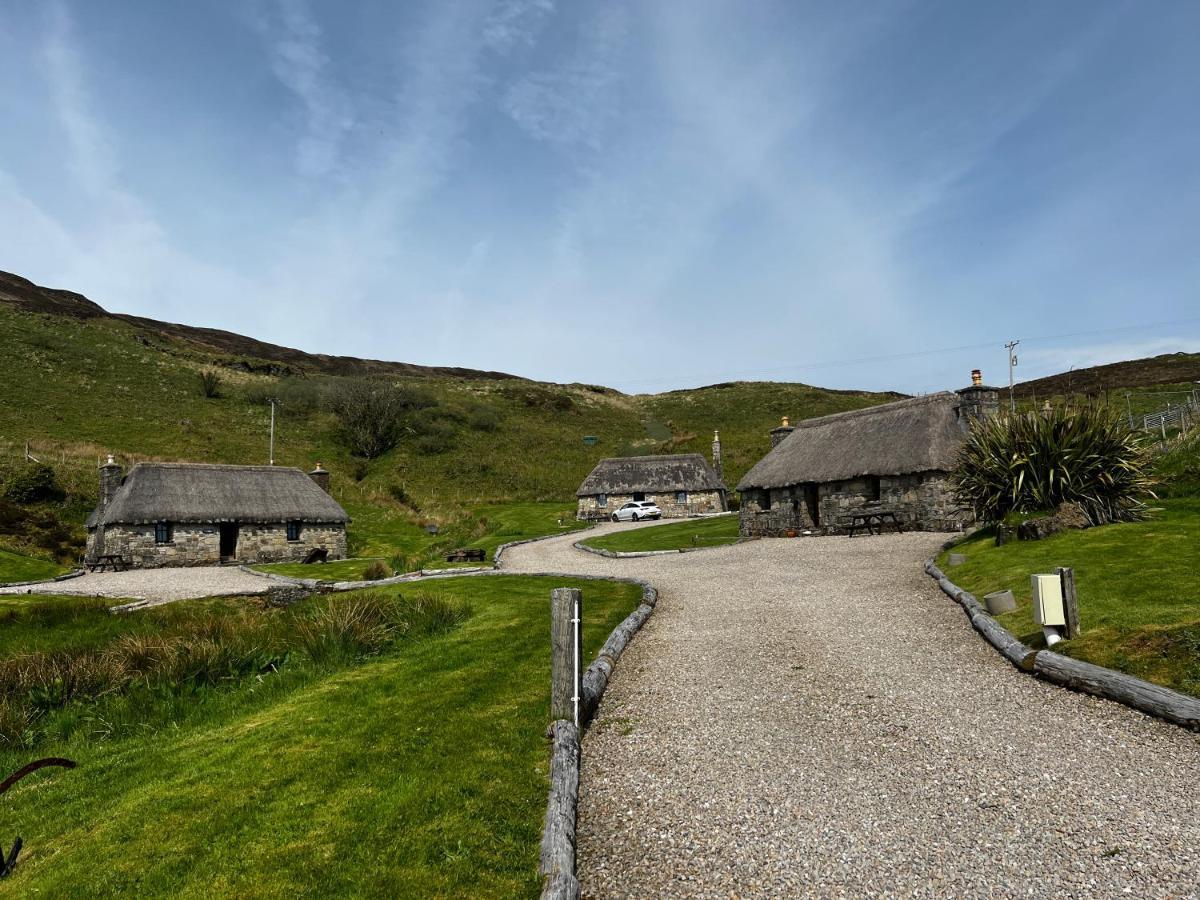 Tigh Phadraig At Marys Thatched Cottages Elgol 외부 사진